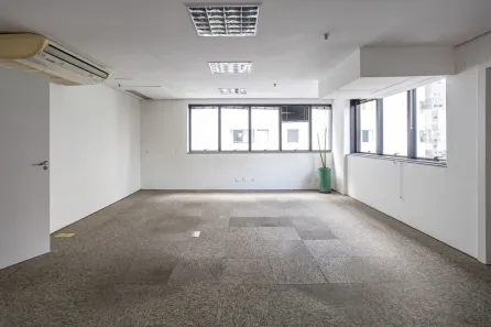 Ponto Comercial com 6 Quartos para alugar, 250m² no Indianópolis, São Paulo