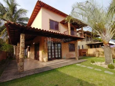 Casa de Condomínio com 3 Quartos à venda, 200m² no Centro (Praia Seca), Araruama