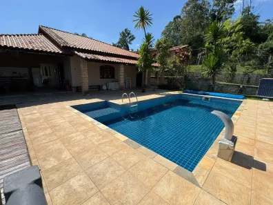 Casa de Condomínio com 4 Quartos à venda, 1000m² no Chácaras Tres Lagoinhas, Mairinque
