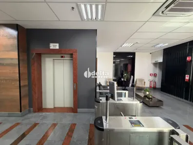 Ponto Comercial para alugar, 36m² no Brasil, Uberlândia