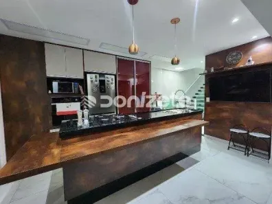 Sobrado com 3 Quartos à venda, 149m² no Campestre, Santo André