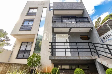 Sobrado com 4 Quartos à venda, 280m² no Boqueirão, Curitiba