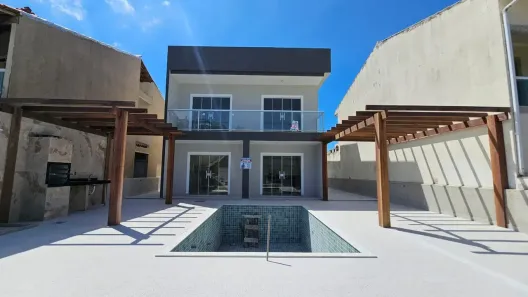 Casa de Condomínio com 4 Quartos à venda, 141m² no Ogiva, Cabo Frio