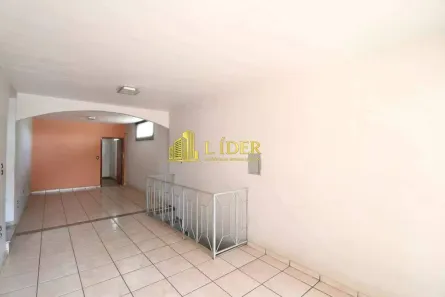 Sobrado com 4 Quartos para alugar, 74m² no Tubalina, Uberlândia