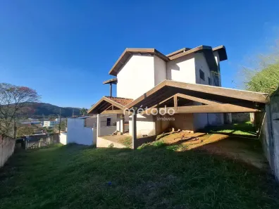 Casa com 3 Quartos à venda, 254m² no Centro, Guararema