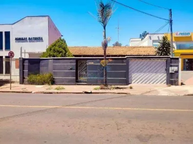 Casa com 3 Quartos à venda, 190m² no Antares, Londrina