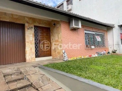 Casa com 3 Quartos à venda, 160m² no Cristal, Porto Alegre