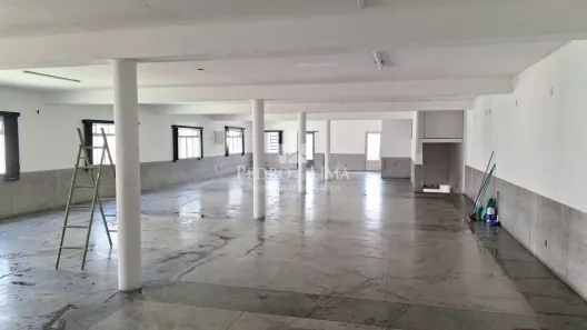 Sala Comercial para alugar, 300m² no Jardim Maringá, São Paulo