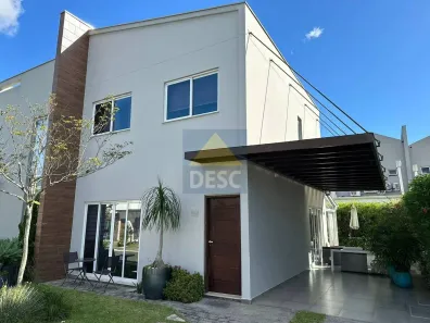 Casa de Condomínio com 3 Quartos à venda, 150m² no São Judas Tadeu, Balneário Camboriú