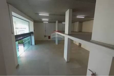 Ponto Comercial para alugar, 350m² no Cascatinha, Juiz de Fora