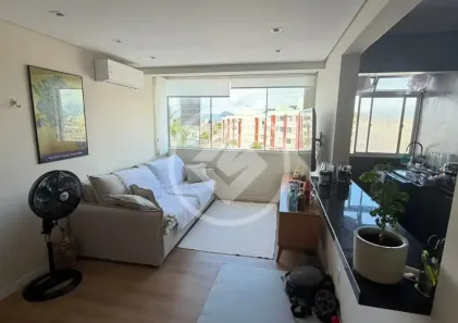 Apartamento com 2 Quartos à venda, 60m² no Capoeiras, Florianópolis