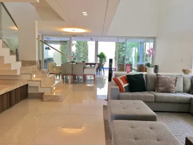 Casa com 3 Quartos à venda, 342m² no Jardim Sul, Uberlândia