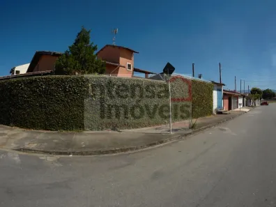 Sobrado com 3 Quartos à venda, 250m² no Loteamento Vila Olímpia, Taubaté