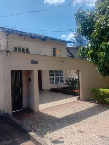 Sobrado com 4 Quartos para alugar, 229m² no Parque Anhanguera, Goiânia