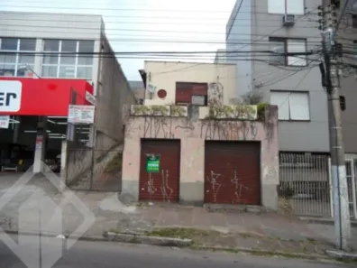 Casa com 3 Quartos à venda, 270m² no Três Figueiras, Porto Alegre