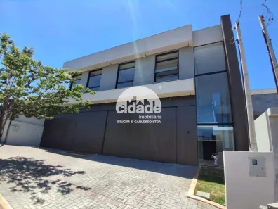 Sobrado com 2 Quartos à venda, 185m² no Vista Linda, Cascavel