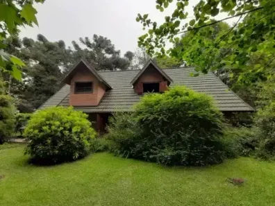 Casa com 3 Quartos à venda, 305m² no Vila Inglesa, Campos do Jordão