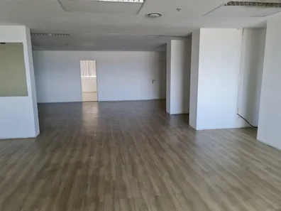 Sala Comercial para alugar, 1000m² no Caminho das Árvores, Salvador