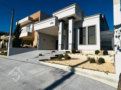 Casa de Condomínio com 3 Quartos para alugar, 130m² no Caçapava Velha, Caçapava