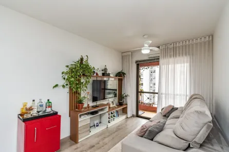 Apartamento com 3 Quartos à venda, 74m² no Chácara das Pedras, Porto Alegre