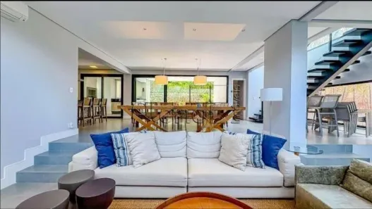 Casa de Condomínio com 4 Quartos à venda, 358m² no Chácaras Silvania, Valinhos