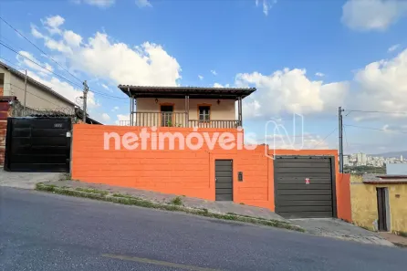 Casa com 3 Quartos à venda, 390m² no Padre Eustáquio, Belo Horizonte
