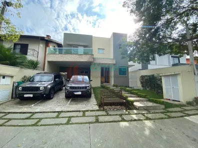 Sobrado com 3 Quartos à venda, 243m² no Vila Oliveira, Mogi das Cruzes