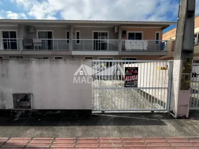 Sobrado com 2 Quartos para alugar, 70m² no São Sebastião, Palhoça