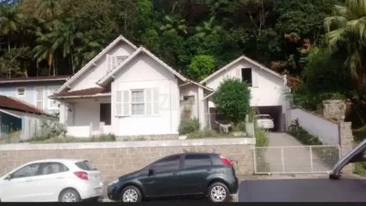 Casa com 3 Quartos à venda, 195m² no América, Joinville
