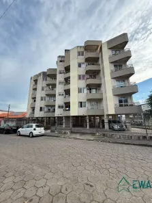 Apartamento com 2 Quartos para alugar, 65m² no Serraria, São José