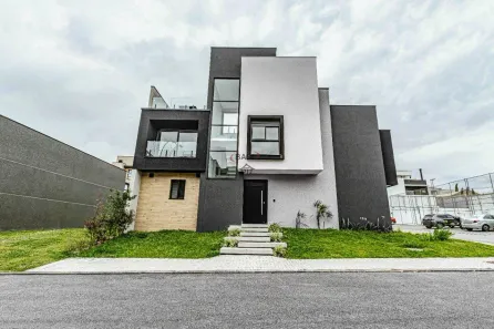 Casa de Condomínio com 3 Quartos à venda, 243m² no Santa Cândida, Curitiba