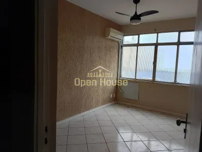 Apartamento com 2 Quartos à venda, 75m² no Aterrado, Volta Redonda