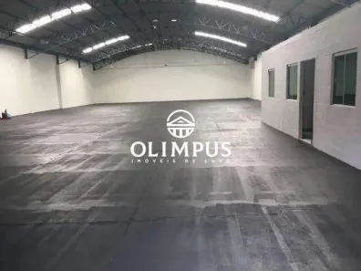 Imóvel Comercial para alugar, 800m² no Marta Helena, Uberlândia