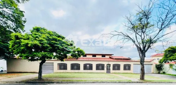 Casa com 3 Quartos para alugar, 340m² no Parque Campolim, Sorocaba
