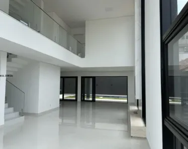 Casa de Condomínio com 4 Quartos à venda, 350m² no Alphaville, Santana de Parnaíba