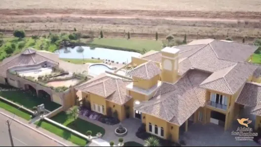 Casa de Condomínio com 4 Quartos à venda, 1200m² no , Hidrolândia