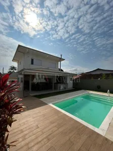 Sobrado com 4 Quartos à venda, 282m² no Jardim Britânia, Caraguatatuba