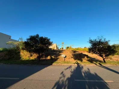Lote/Terreno à venda, 250m² no Jardim Niero II, Louveira
