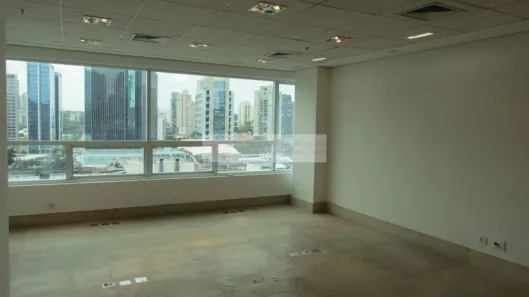 Sala Comercial à venda, 40m² no Jardim das Acácias, São Paulo