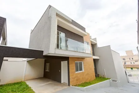 Sobrado com 3 Quartos à venda, 154m² no Fazendinha, Curitiba