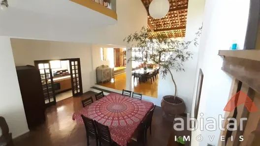 Sobrado com 3 Quartos à venda, 340m² no Condomínio Iolanda, Taboão da Serra