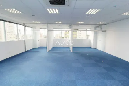 Sala Comercial para alugar, 484m² no Alto da Glória, Curitiba
