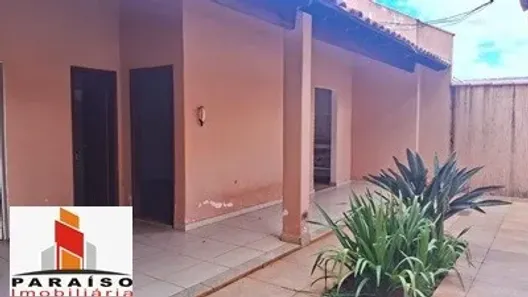 Casa com 3 Quartos à venda, 228m² no Umuarama, Uberlândia