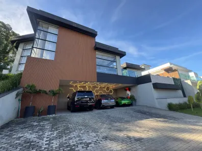 Casa de Condomínio com 3 Quartos à venda, 400m² no Parque Residencial Itapeti, Mogi das Cruzes