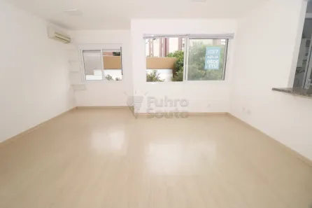 Apartamento com 2 Quartos para alugar, 77m² no Centro, Pelotas
