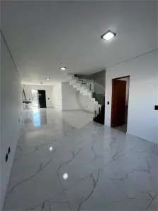 Sobrado com 3 Quartos à venda, 157m² no Laranjeiras, Caieiras