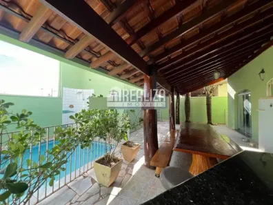 Sobrado com 4 Quartos à venda, 290m² no Vila Olímpica, Uberaba