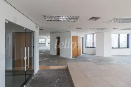 Sala Comercial para alugar, 546m² no Barra Funda, São Paulo
