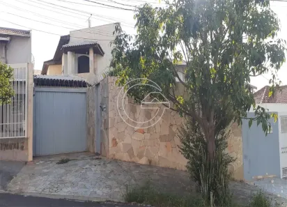 Casa com 4 Quartos à venda, 300m² no Centro, Marília