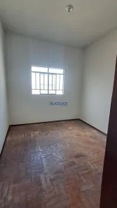 Casa com 2 Quartos para alugar, 60m² no Progresso, Juiz de Fora